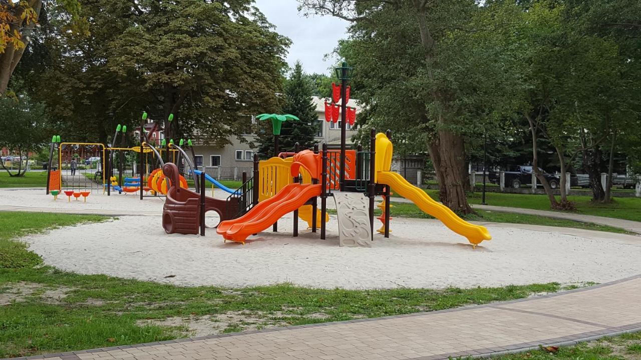 Dom Wczasowy Alka Dziwnów Exterior foto